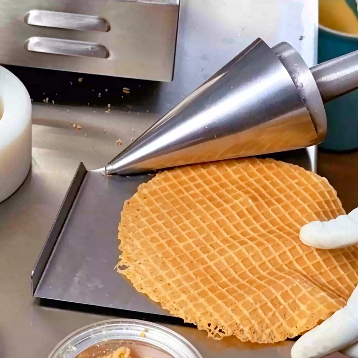 Máquina Manual para Hacer Cono - Waffle Cone Maker reseña y precio